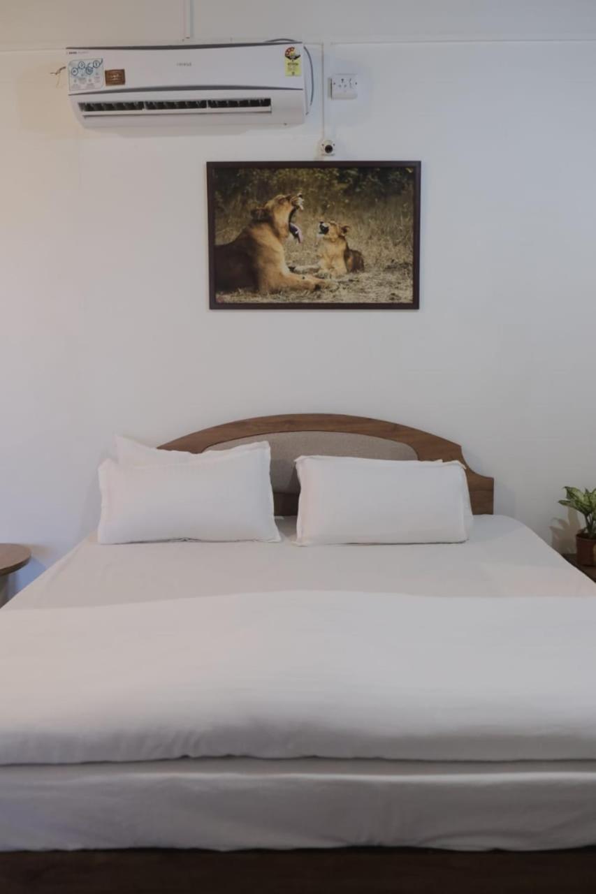 Hotel Ashirwad Джунагадх Екстер'єр фото